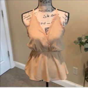 Beautiful Top! Gold color.  Worn Once.  Sz M